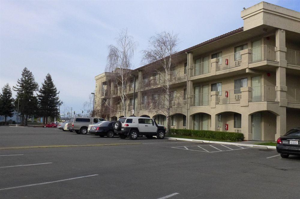 Inn At Rohnert Park Kültér fotó